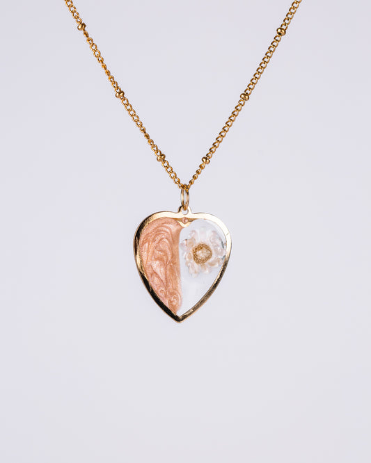 Handmade gold-plated beige heart-shaped Jewellery set with genuine flowers