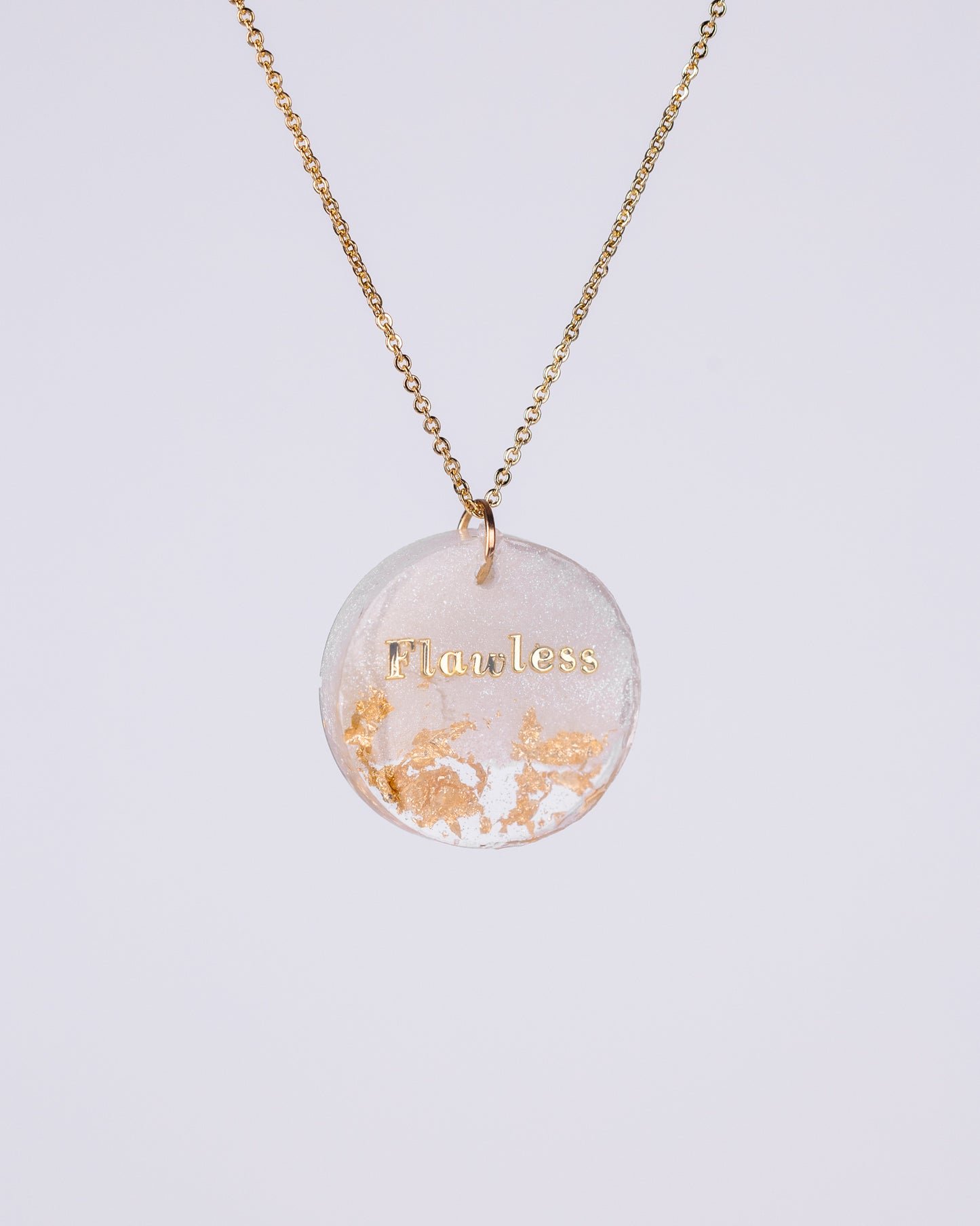 Collier personnalisé fait main en plaqué or (bleu bébé)