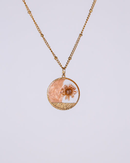 Handmade gold-plated beige necklace with genuine flowers