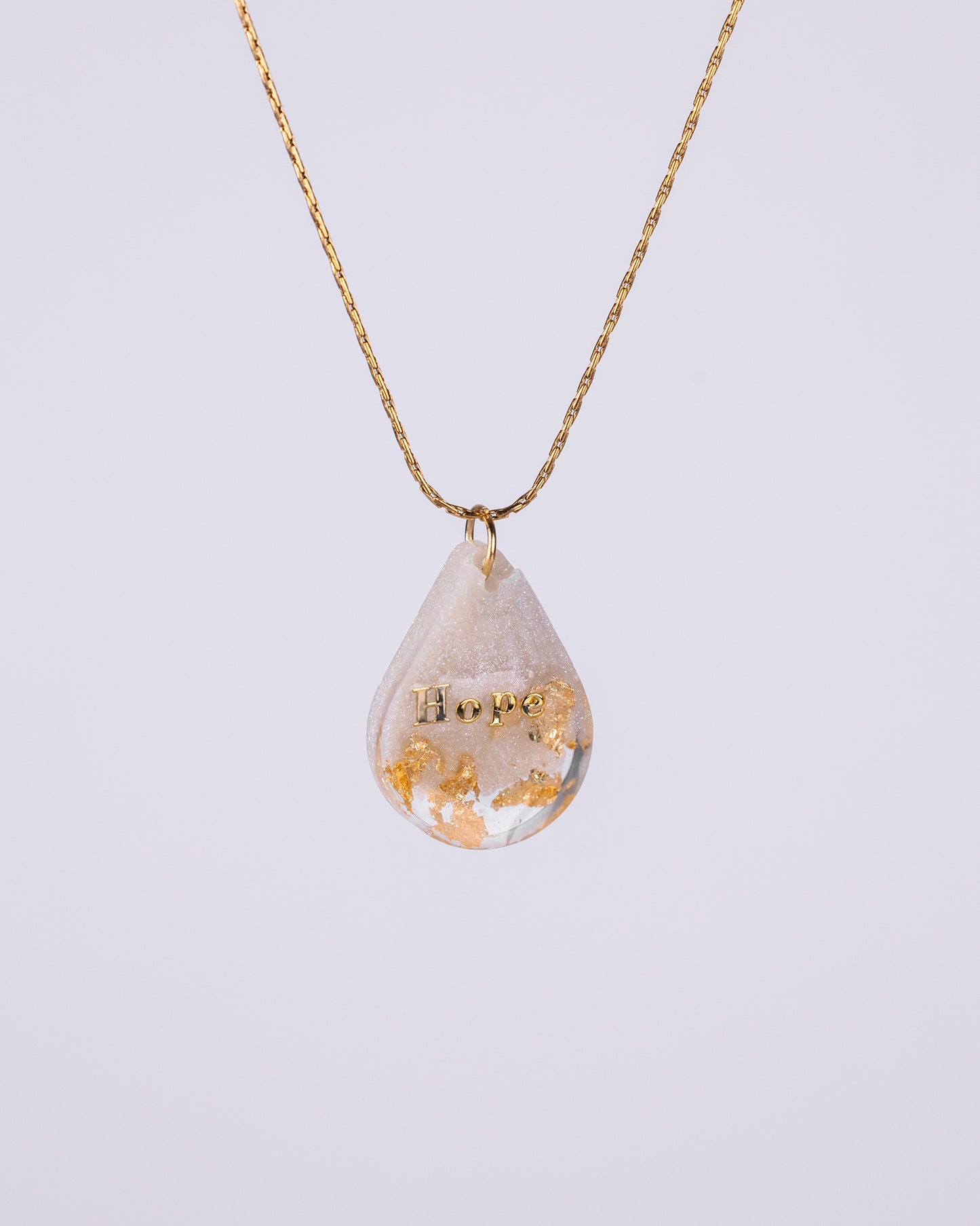 Collier personnalisé fait main en plaqué or (bleu bébé)
