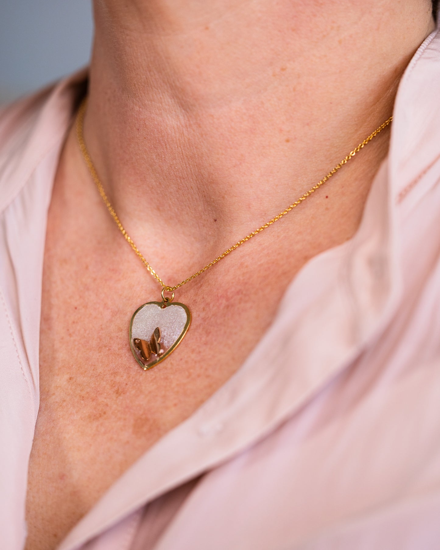 Collier personnalisé fait main en plaqué or (bleu bébé)