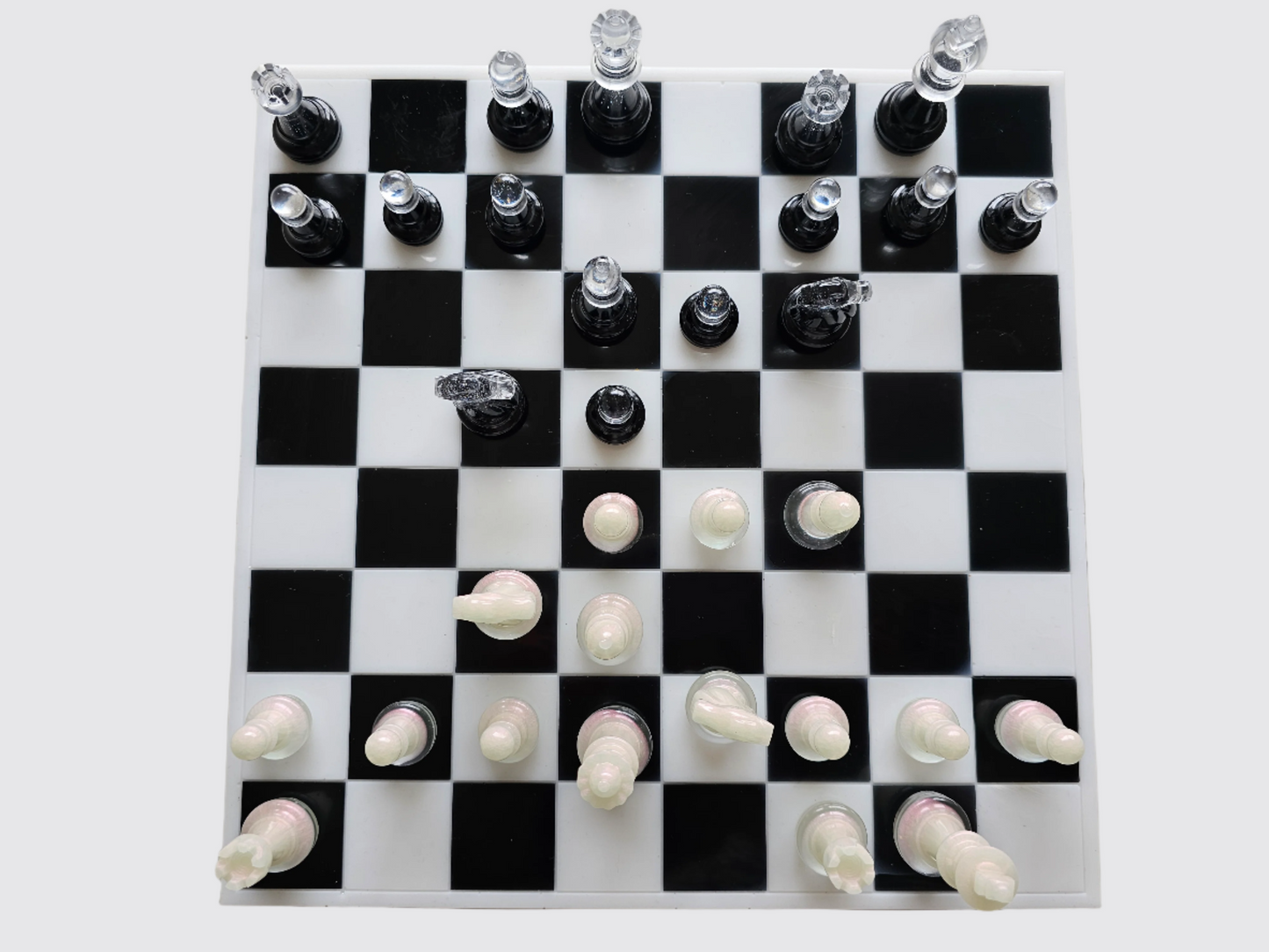 Jeu d'échecs en résine sur mesure