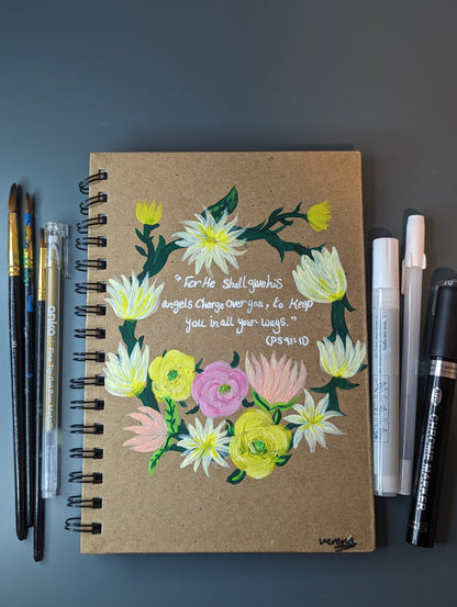 Journal personnalisé avec couronne de fleurs blanches peintes à la main 