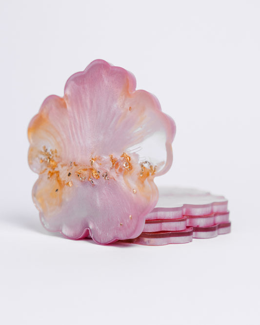Dessous de verre en résine rose bébé personnalisés faits à la main avec des cristaux roses et transparents