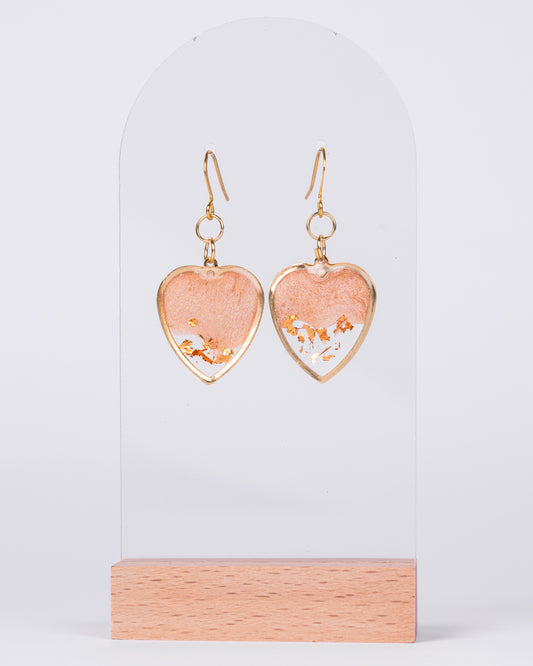 Boucles d'oreilles bébé rose plaquées or faites à la main 
