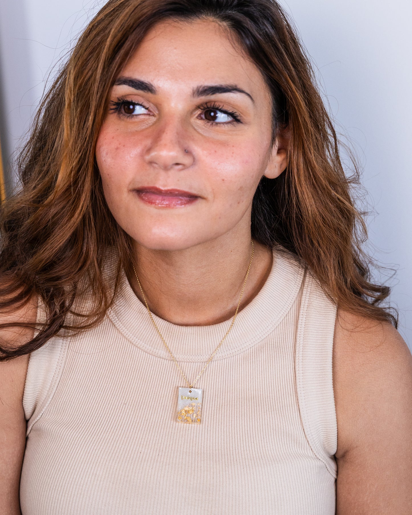 Collier personnalisé fait main en plaqué or (bleu bébé) 