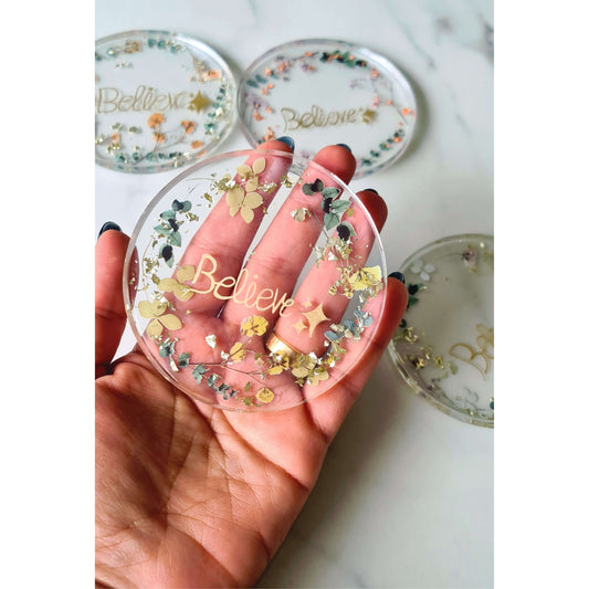 Personalised Vibrant real dried flowers resin CoasterPersonalised hand-made resin flower coasters. Made with real dried flowers.These coasters are perfect for housewarming gifts, personal gifts, bridesmaid gifts or for those just wanting extra decor in th