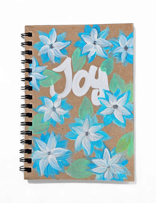 Journal floral personnalisé peint à la main avec des fleurs bleu bébé 